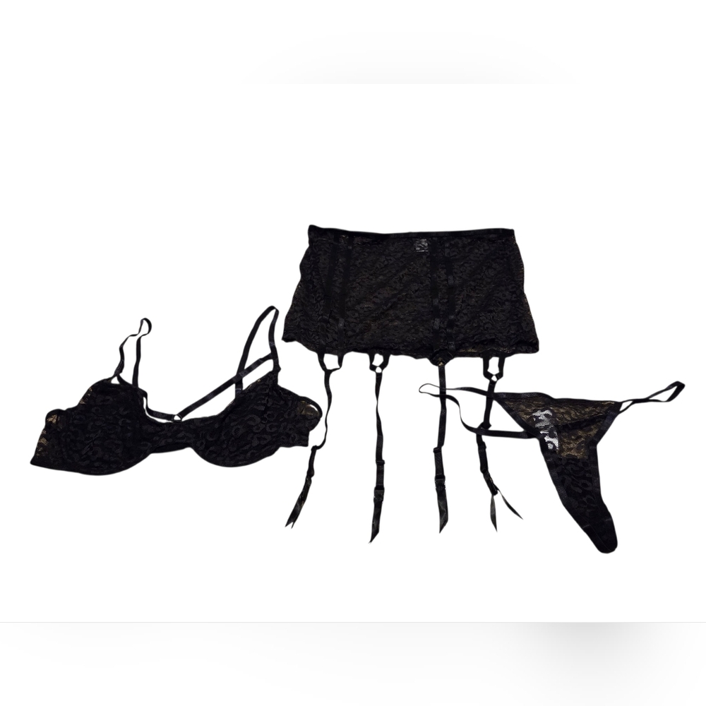 Women’s Large Venus Black Lace Lingerie Set